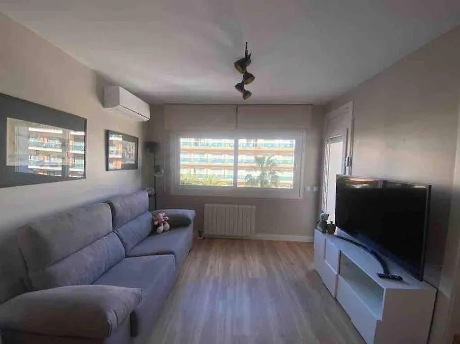 Appartement Lujoso Piso Enfrente De Playa De Fenals, 2 Terrazas à Lloret de Mar